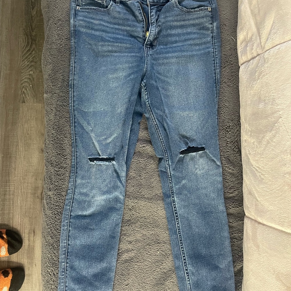 Old Navy rockstar Distressed Blue Women's Jeans